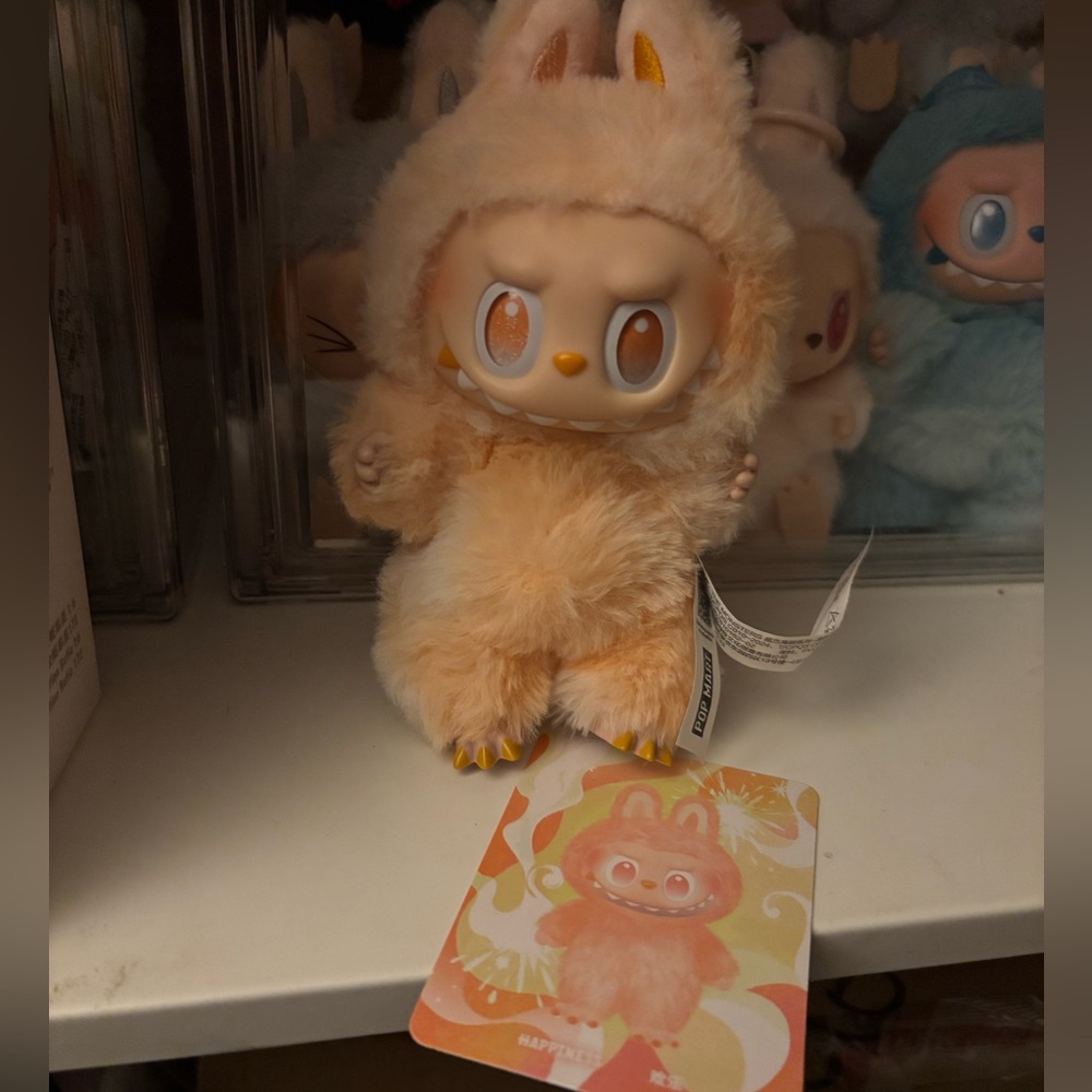 Big into energy labubu Happiness